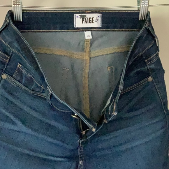 Paige Denim 'Verdugo Crop' Cropped Denim Jeans in a Dark Wash (26W X 26L) - Picture 6 of 11